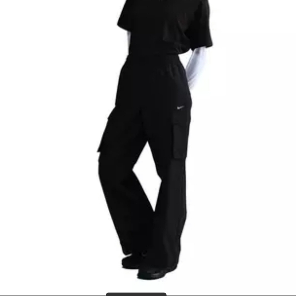 Nike Everything Oversized Wovens Mid-Rise Cargo Pants in Black Sz S Streetwear